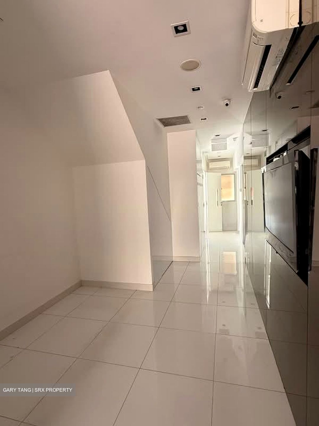 Ang Mo Kio Avenue 8 (D20), Shop House #586028801